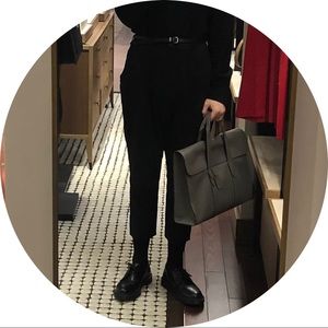 Your neighbor black cropped pants